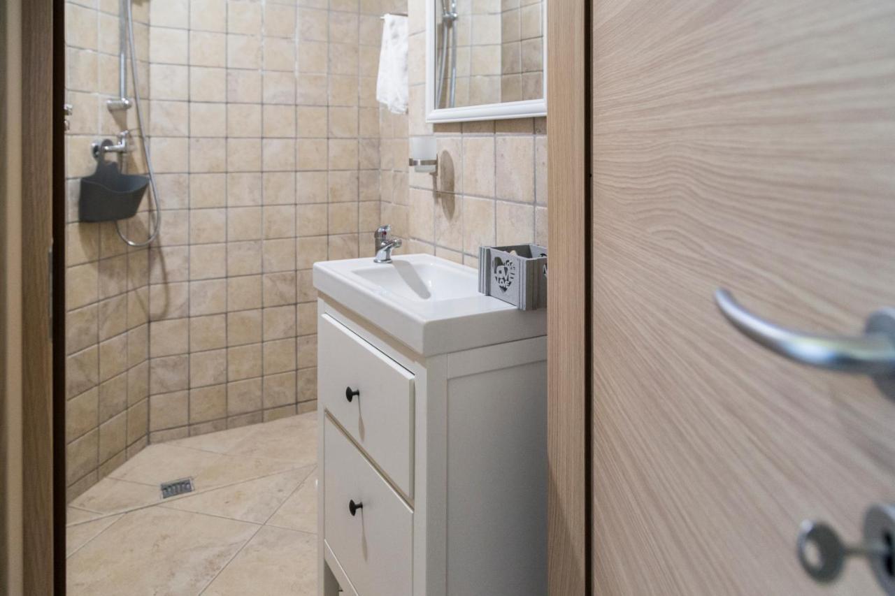 Mesagnesi 6 - Loft Centro Storico Sit Lecce Exterior foto